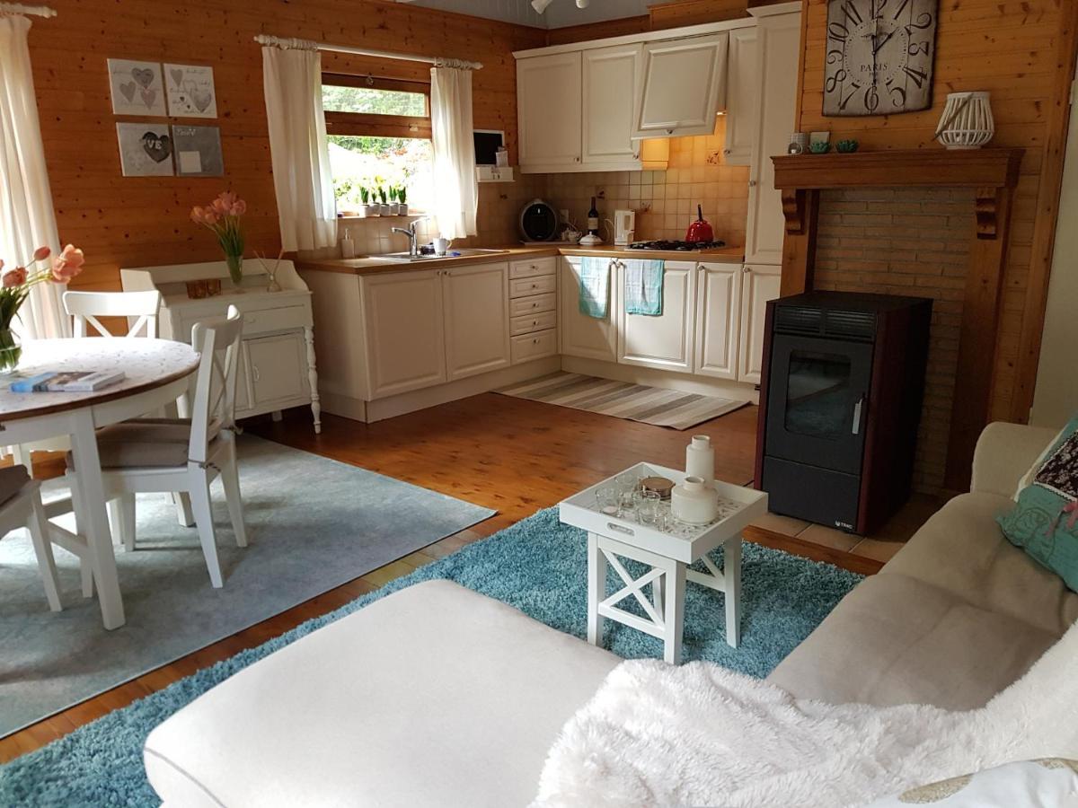 Charme Chalet Zutendaal Ngoại thất bức ảnh