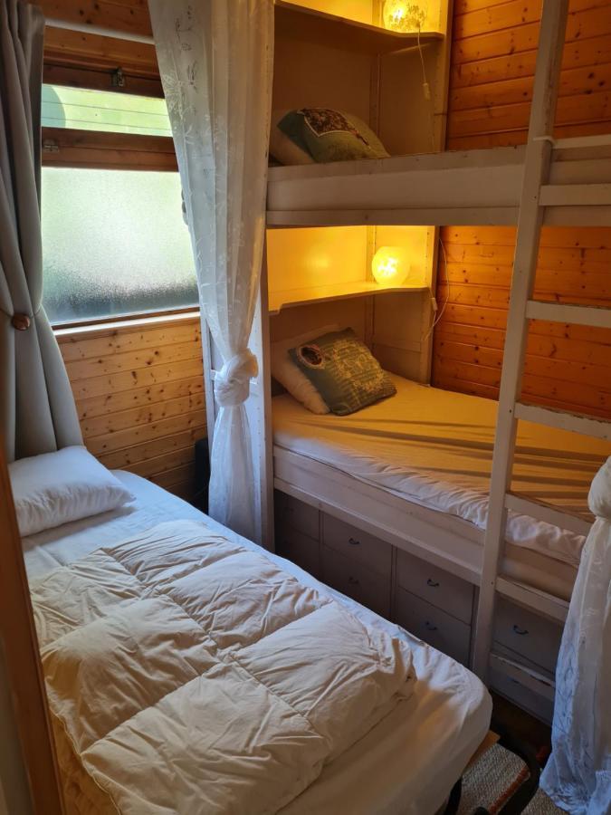 Charme Chalet Zutendaal Ngoại thất bức ảnh